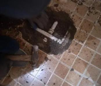 湘乡卫生间漏水维修公司为您分享下卫生间渗水如何处理及注意事项